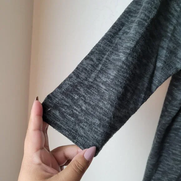 Kaleigh V-Neck Strappy Back Blouse - Picture 2 of 7